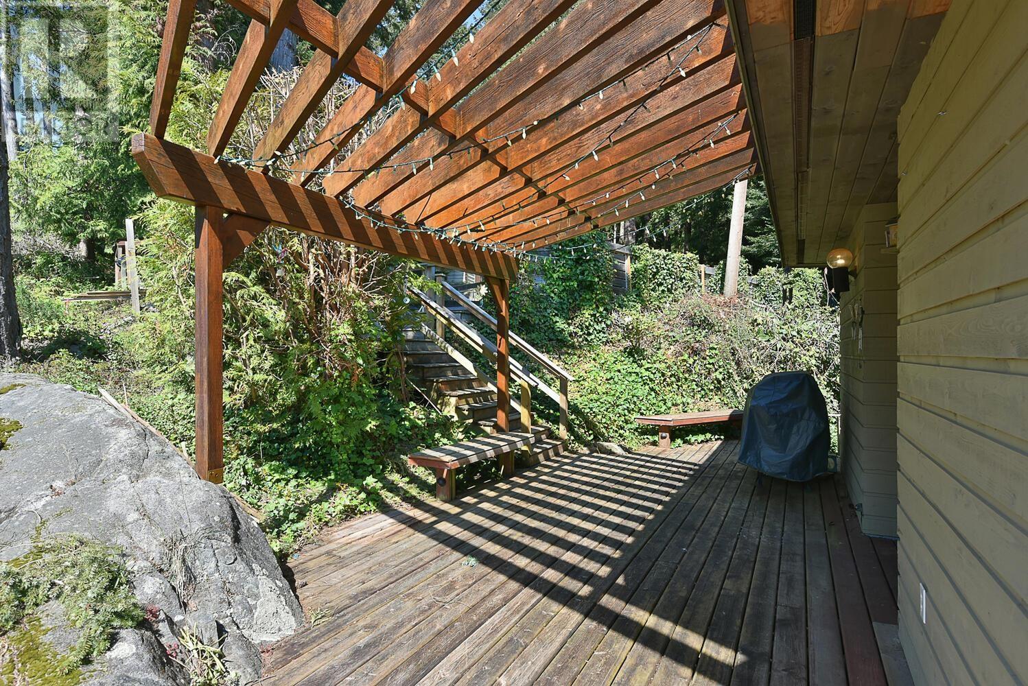 7297 Belle Road, Sechelt, British Columbia  V7Z 0T3 - Photo 22 - R2995986