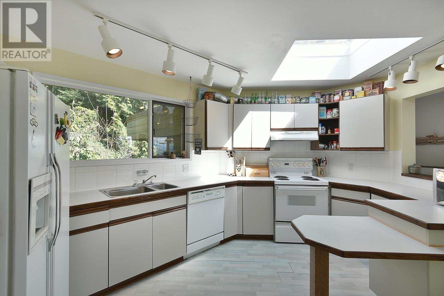 Property at 7297 BELLE ROAD image 3