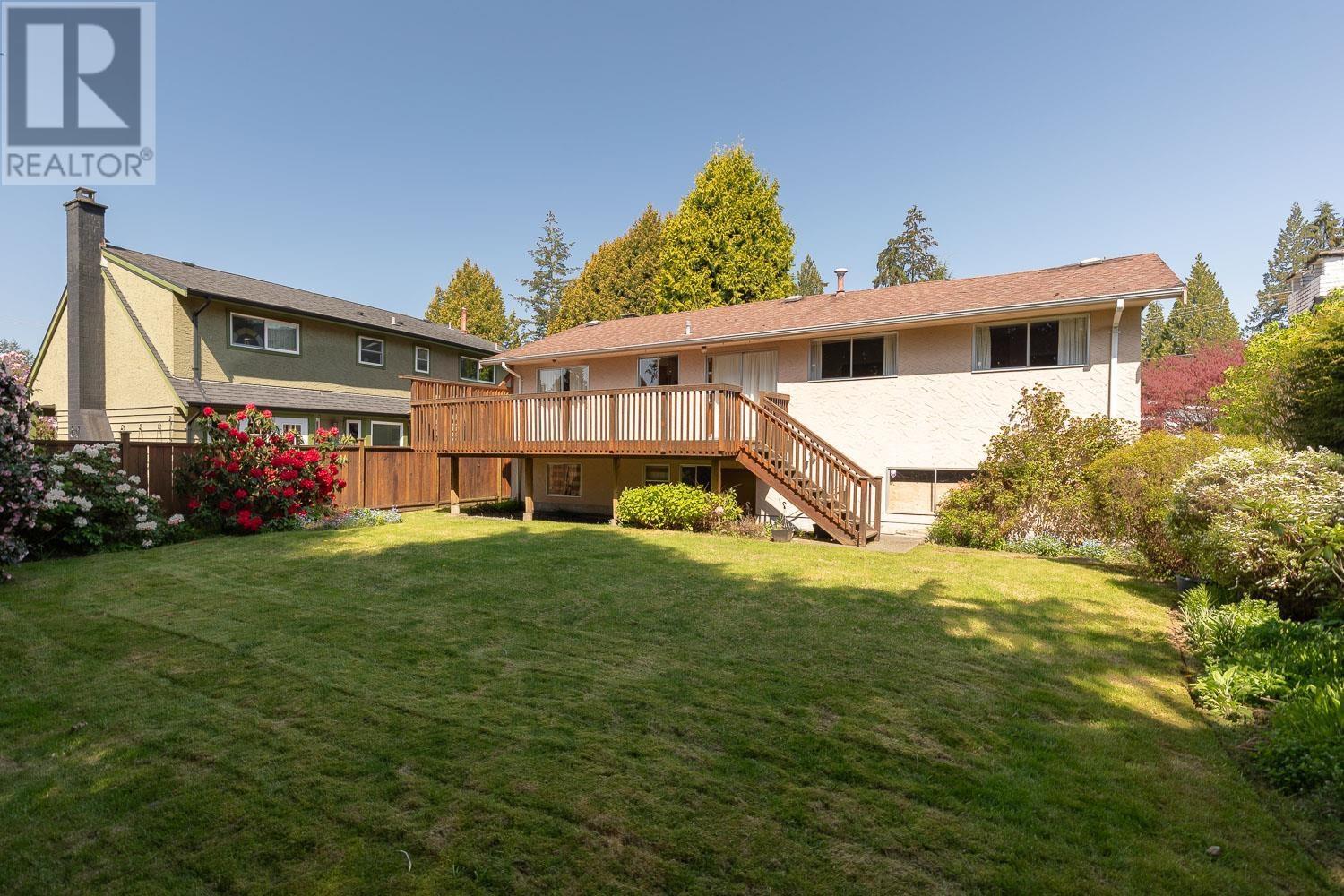 1715 Ross Road, North Vancouver, British Columbia  V7J 1V8 - Photo 33 - R2995999