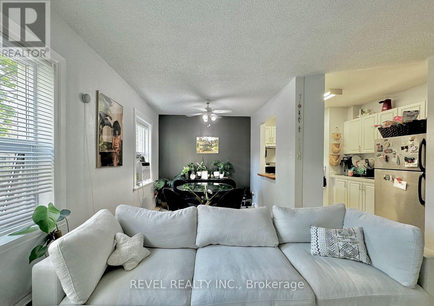 303 - 114 Vaughan Road, Toronto, Ontario  M6C 2M1 - Photo 10 - C12105930