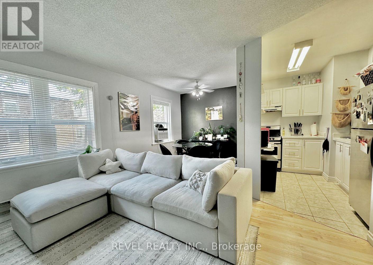 303 - 114 Vaughan Road, Toronto, Ontario  M6C 2M1 - Photo 11 - C12105930