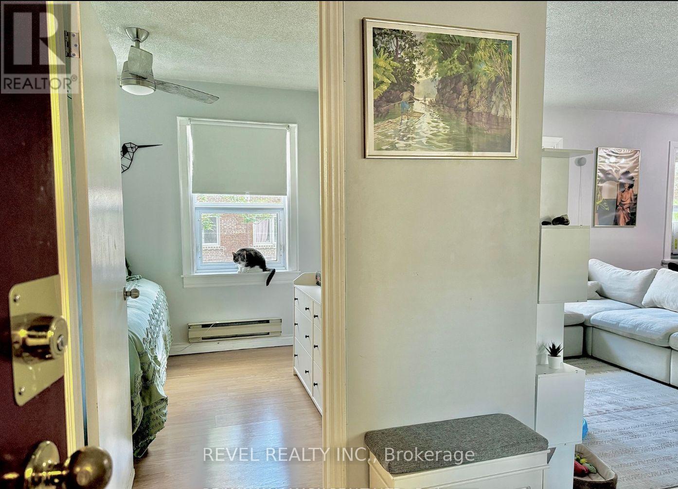 303 - 114 Vaughan Road, Toronto, Ontario  M6C 2M1 - Photo 5 - C12105930