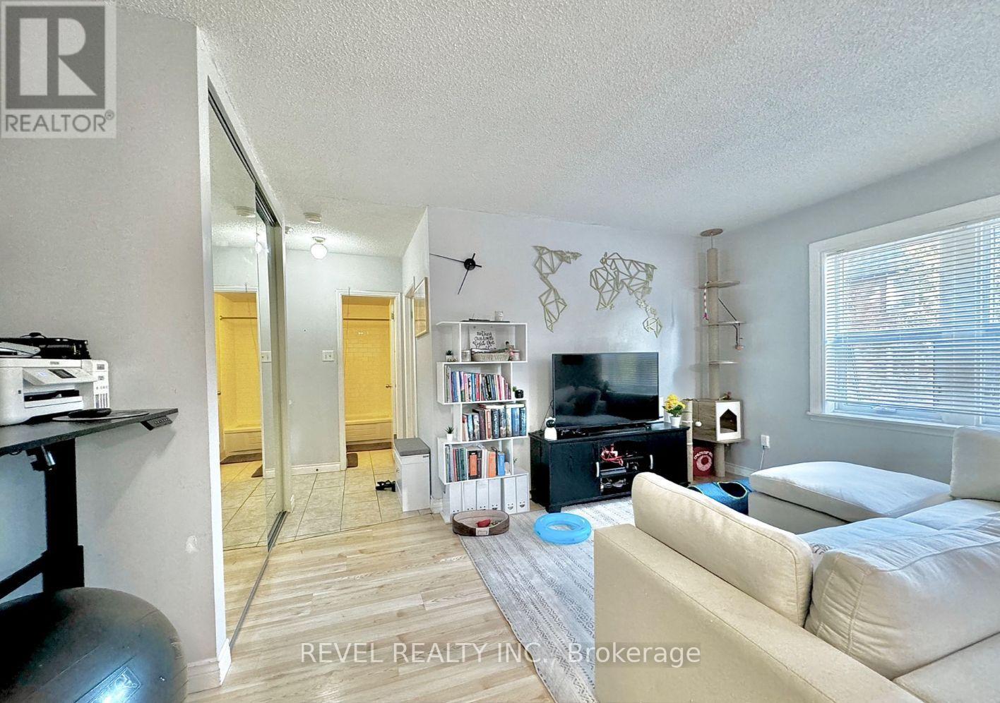 303 - 114 Vaughan Road, Toronto, Ontario  M6C 2M1 - Photo 6 - C12105930