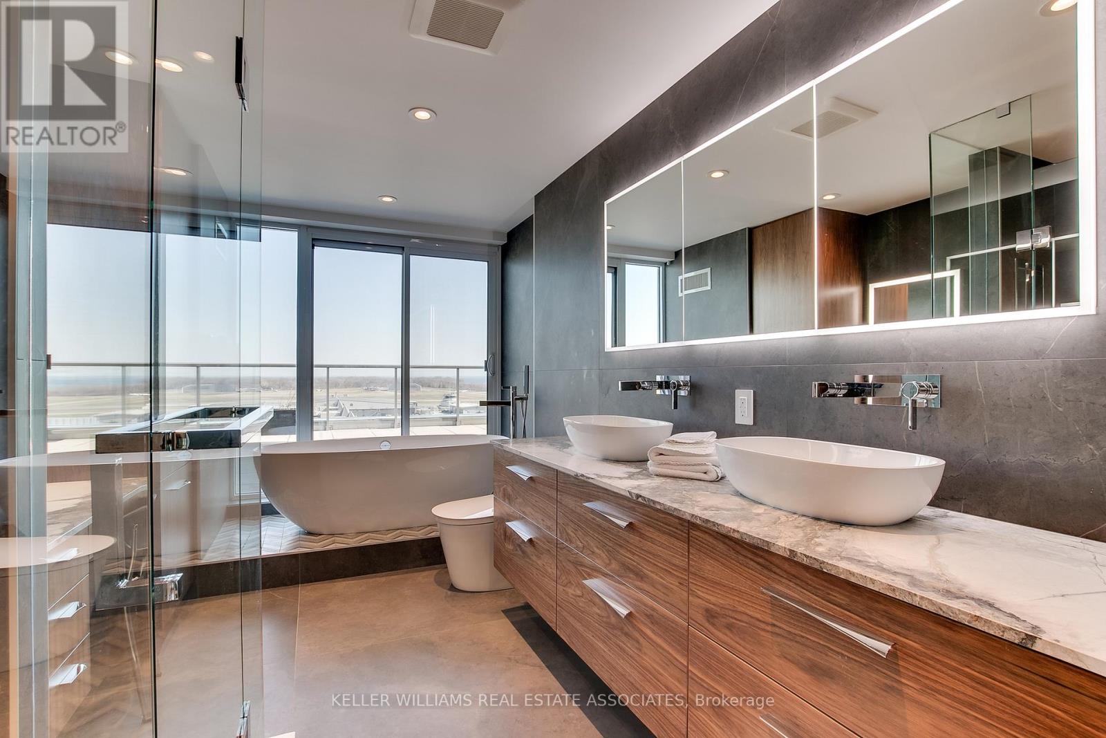 1002 - 90 Stadium Road, Toronto, Ontario  M5V 3W5 - Photo 27 - C12111423
