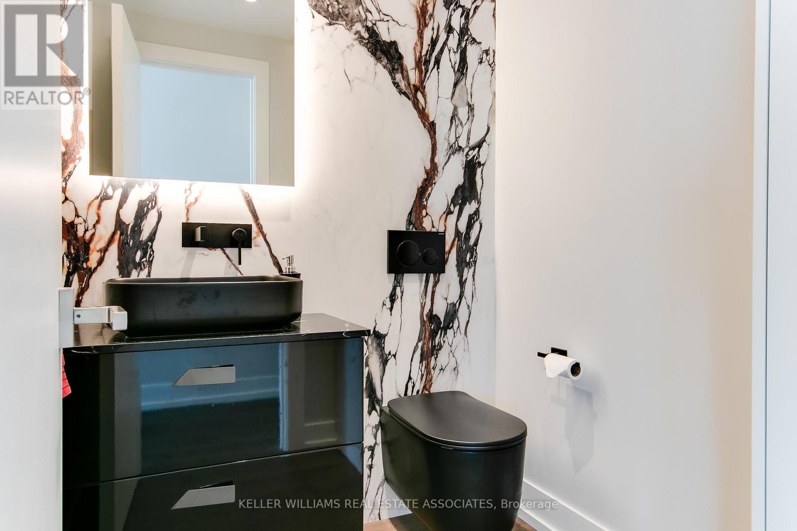 1002 - 90 Stadium Road, Toronto, Ontario  M5V 3W5 - Photo 37 - C12111423