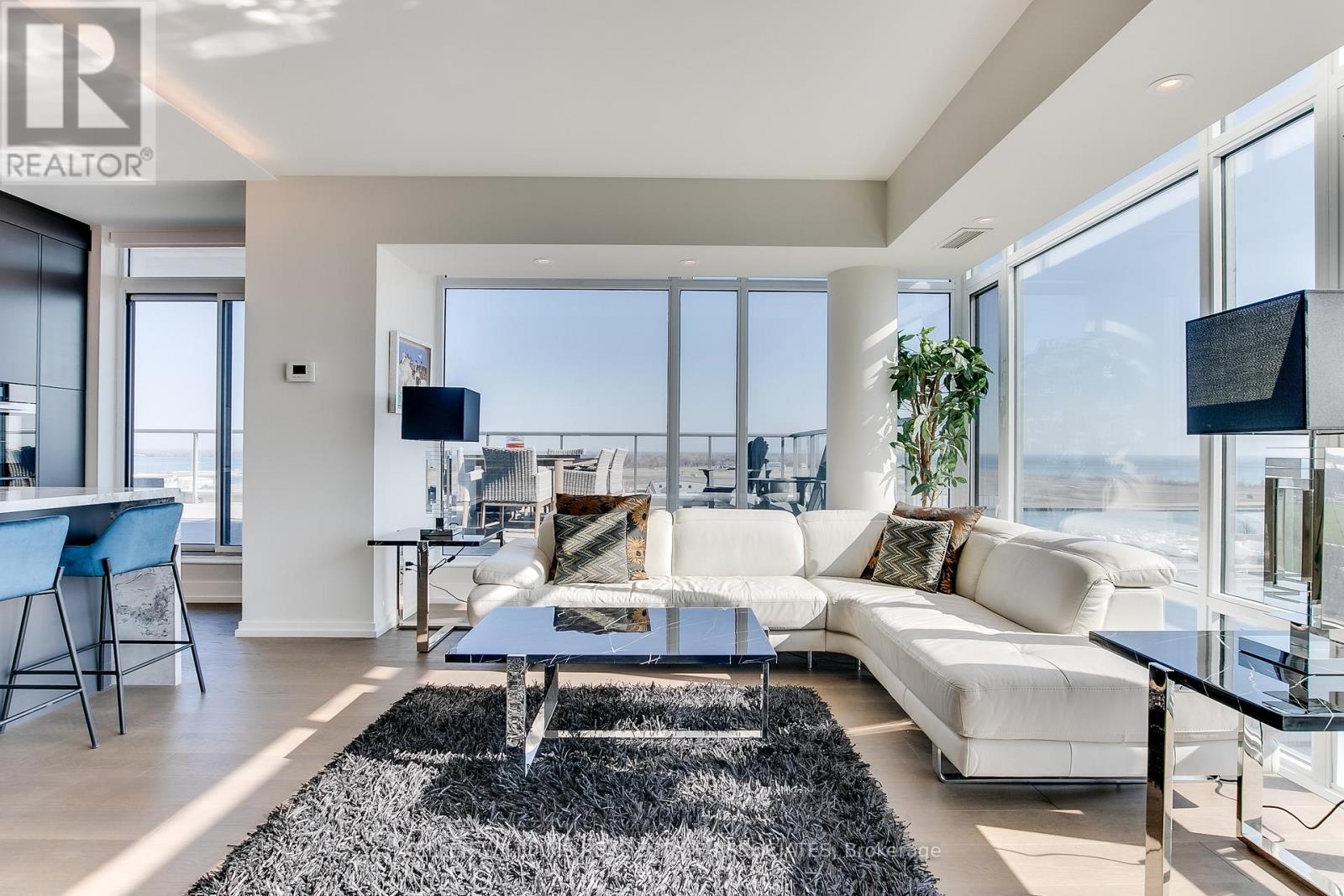 1002 - 90 Stadium Road, Toronto, Ontario  M5V 3W5 - Photo 6 - C12111423