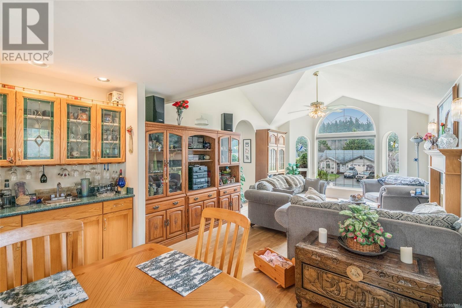 Property at 3964 Whittlestone Ave image 3