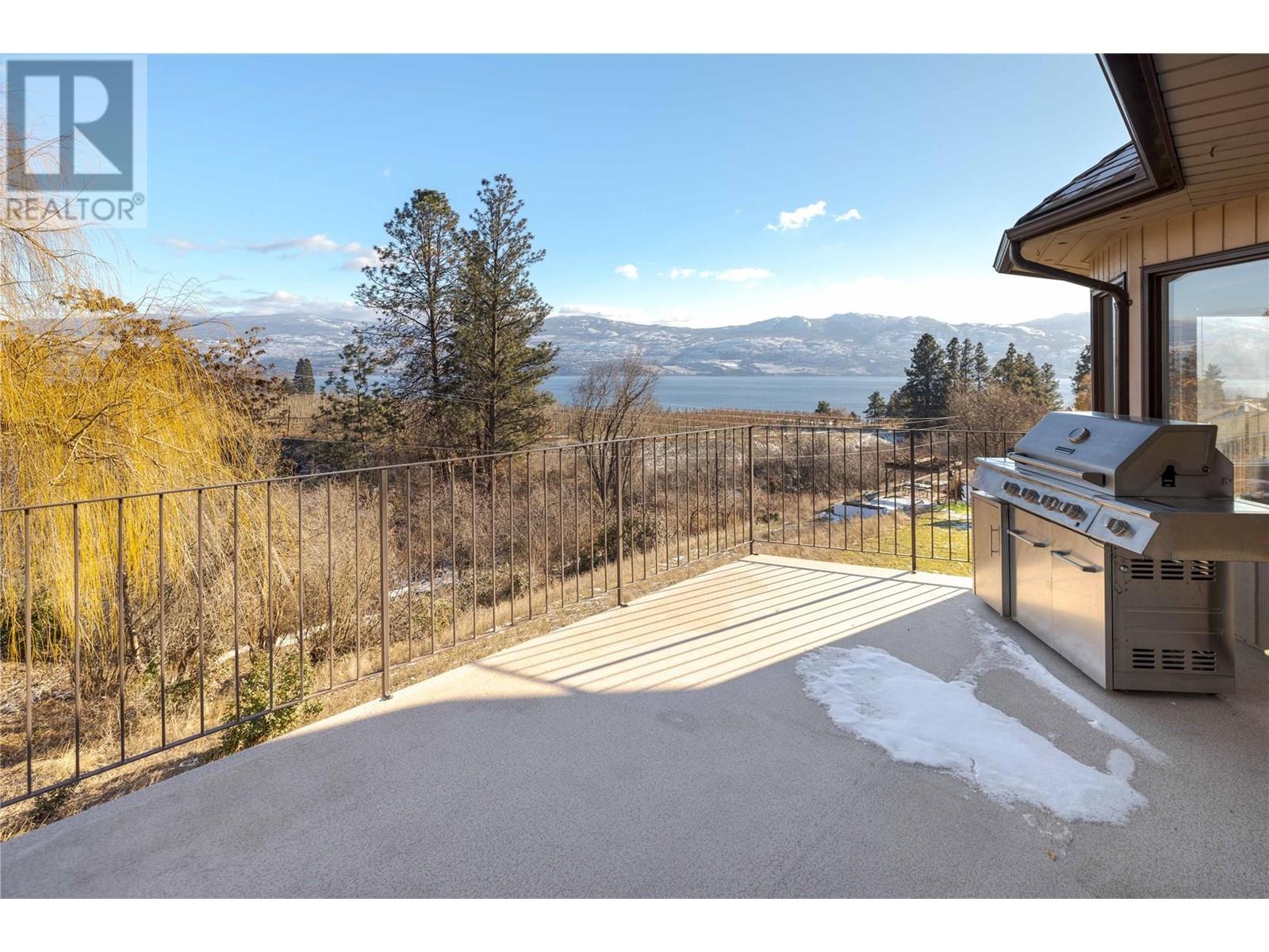 Property at 1049 Kelly Drive image 5