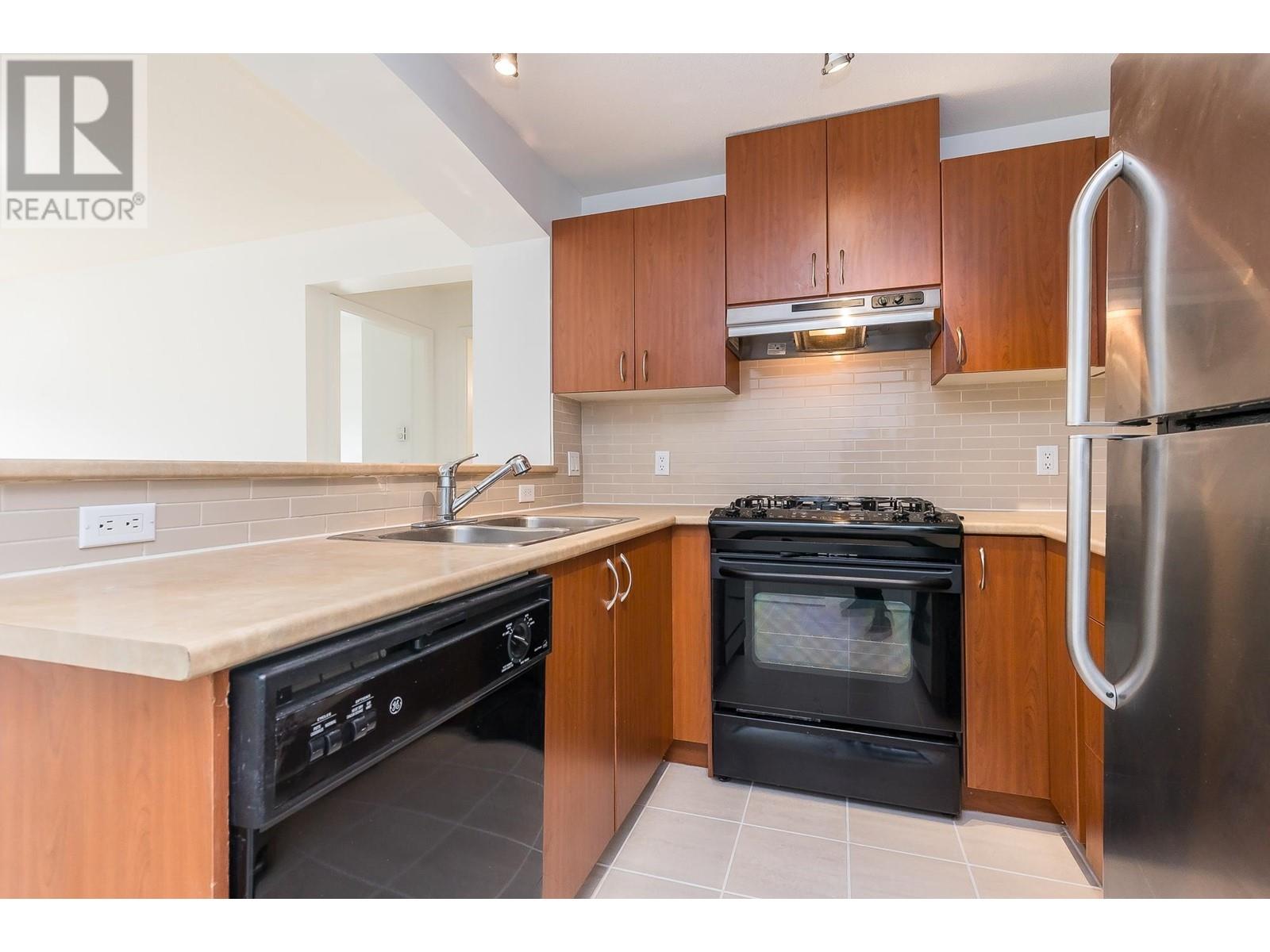 408 9233 Government Street, Burnaby, British Columbia  V3N 0A3 - Photo 10 - R2994804