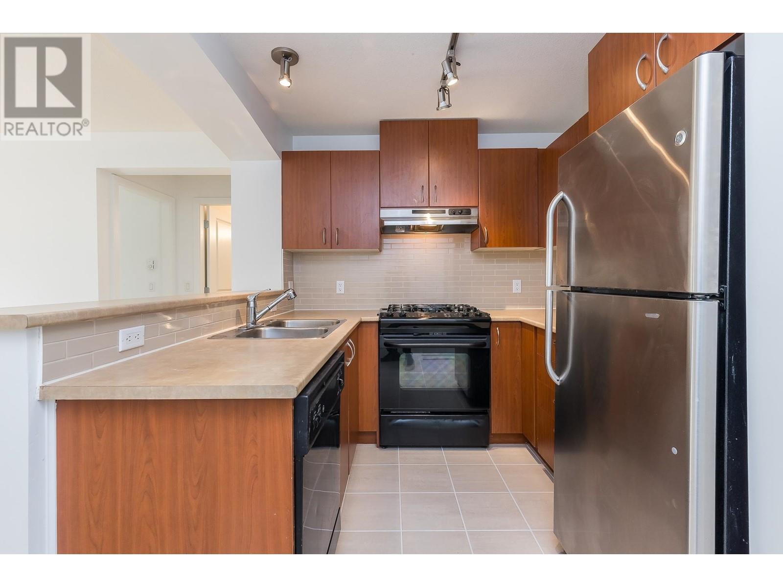 408 9233 Government Street, Burnaby, British Columbia  V3N 0A3 - Photo 9 - R2994804
