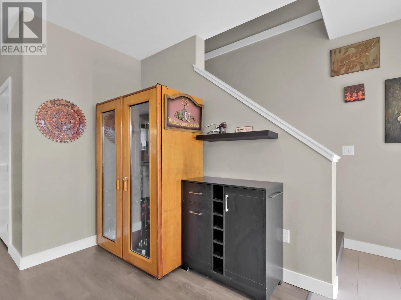 Property at 783 ARGYLE Street Unit# 101 image 3
