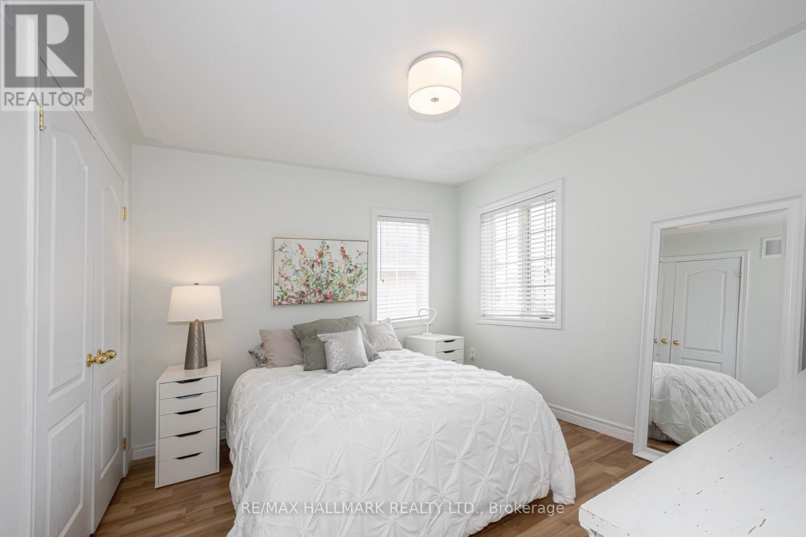 28 Kensington Trail, Barrie, Ontario  L4N 0K5 - Photo 30 - S12106486