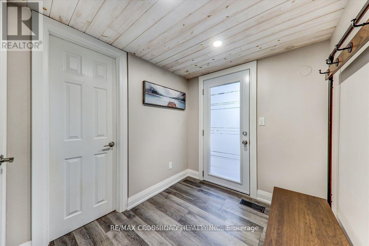 5794 Victoria Park Road, Rama First Nation 32, Ontario  L3V 6H6 - Photo 13 - S12111339