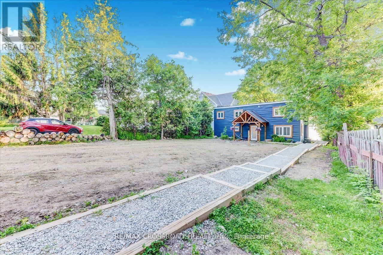 Property at 5794 VICTORIA PARK ROAD image 3