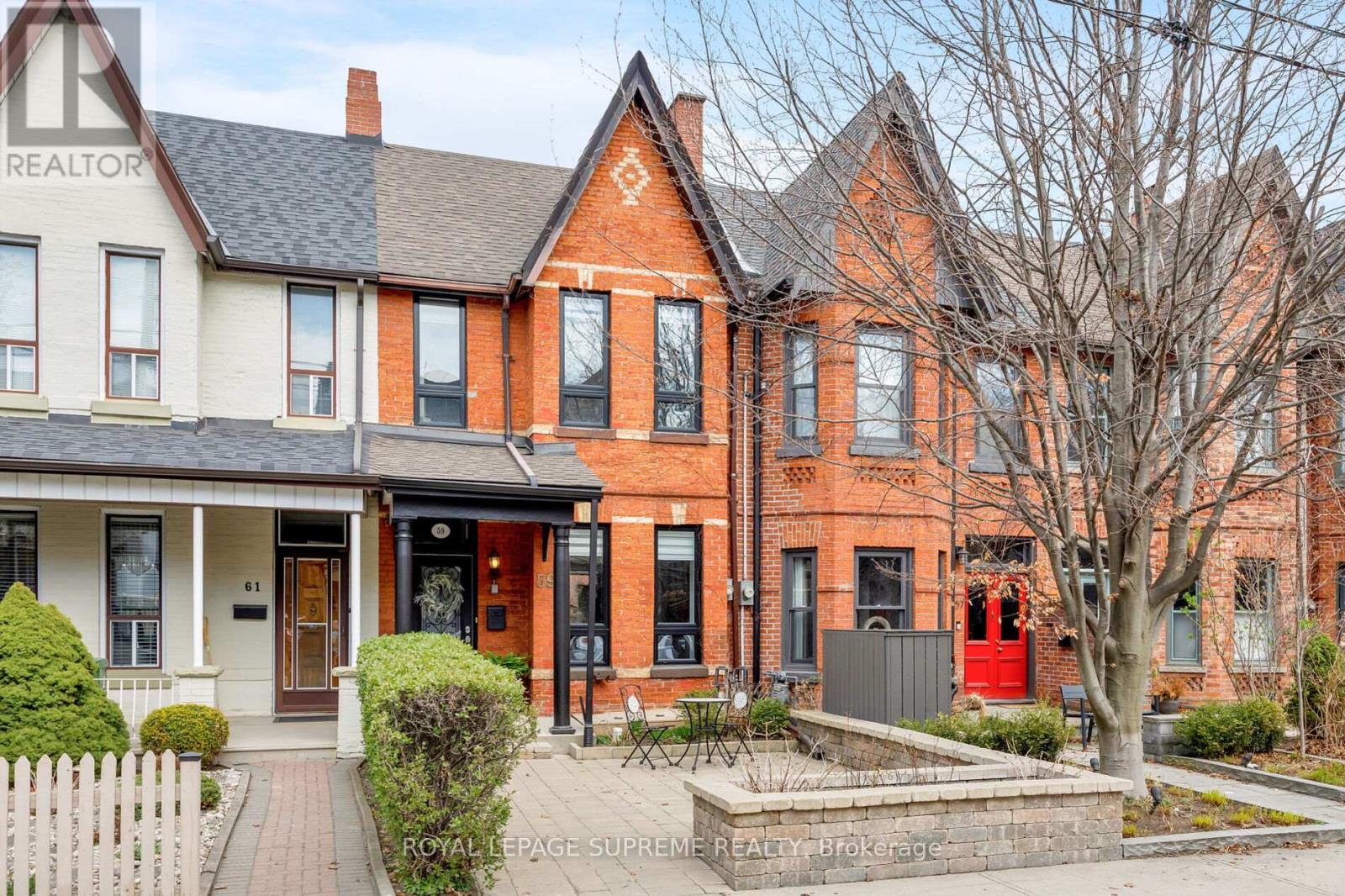 Property at 59 BEACONSFIELD AVENUE image 2