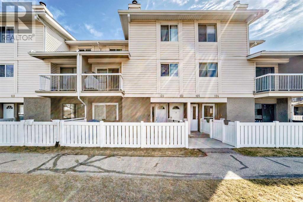 122, 3015 51 Street Sw, Calgary, Alberta  T3E 6N5 - Photo 1 - A2215121