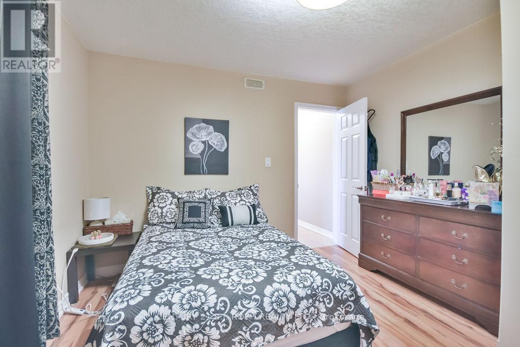 192 Mill Street, Essa (Angus), Ontario  L3W 0G4 - Photo 25 - N12111470