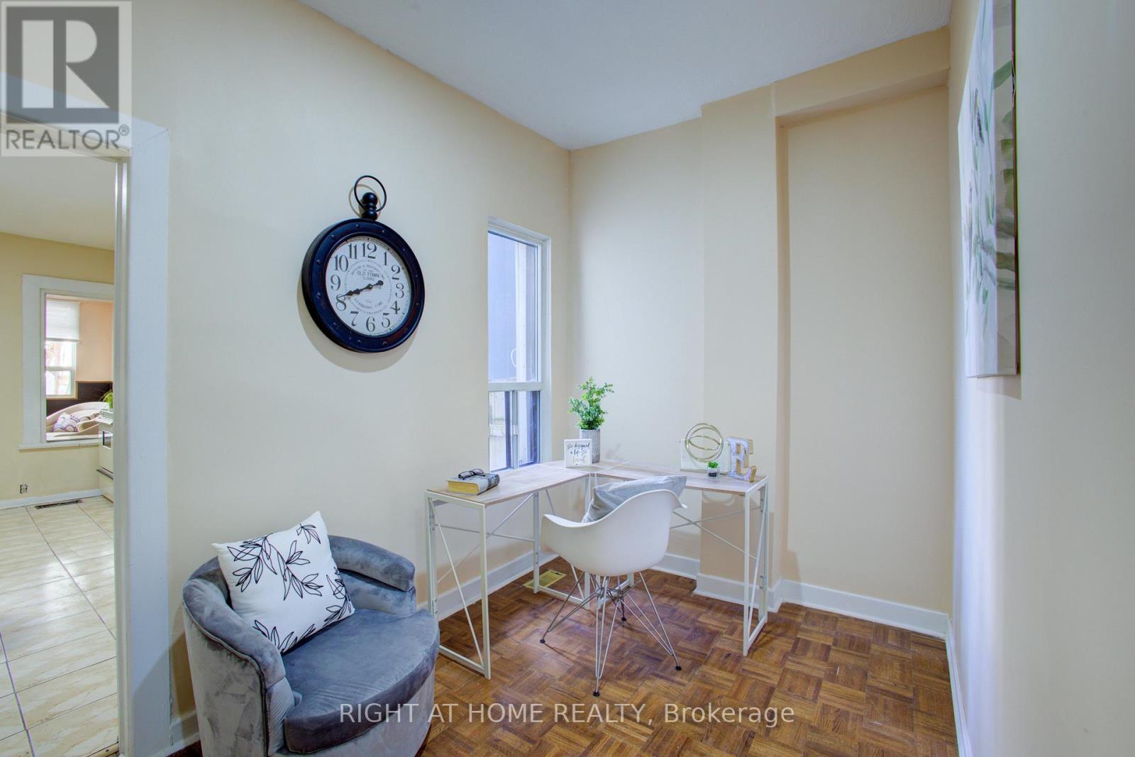 82 Uxbridge Avenue E, Toronto, Ontario  M6N 2Y2 - Photo 9 - W12111449