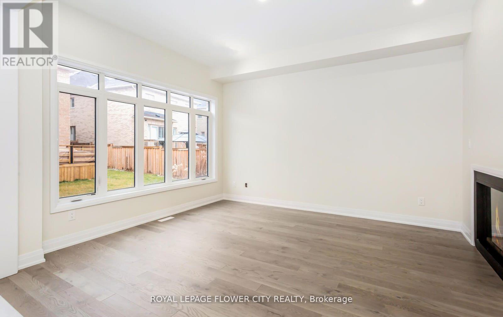Property at 44 ROYAL FERN CRESCENT image 5