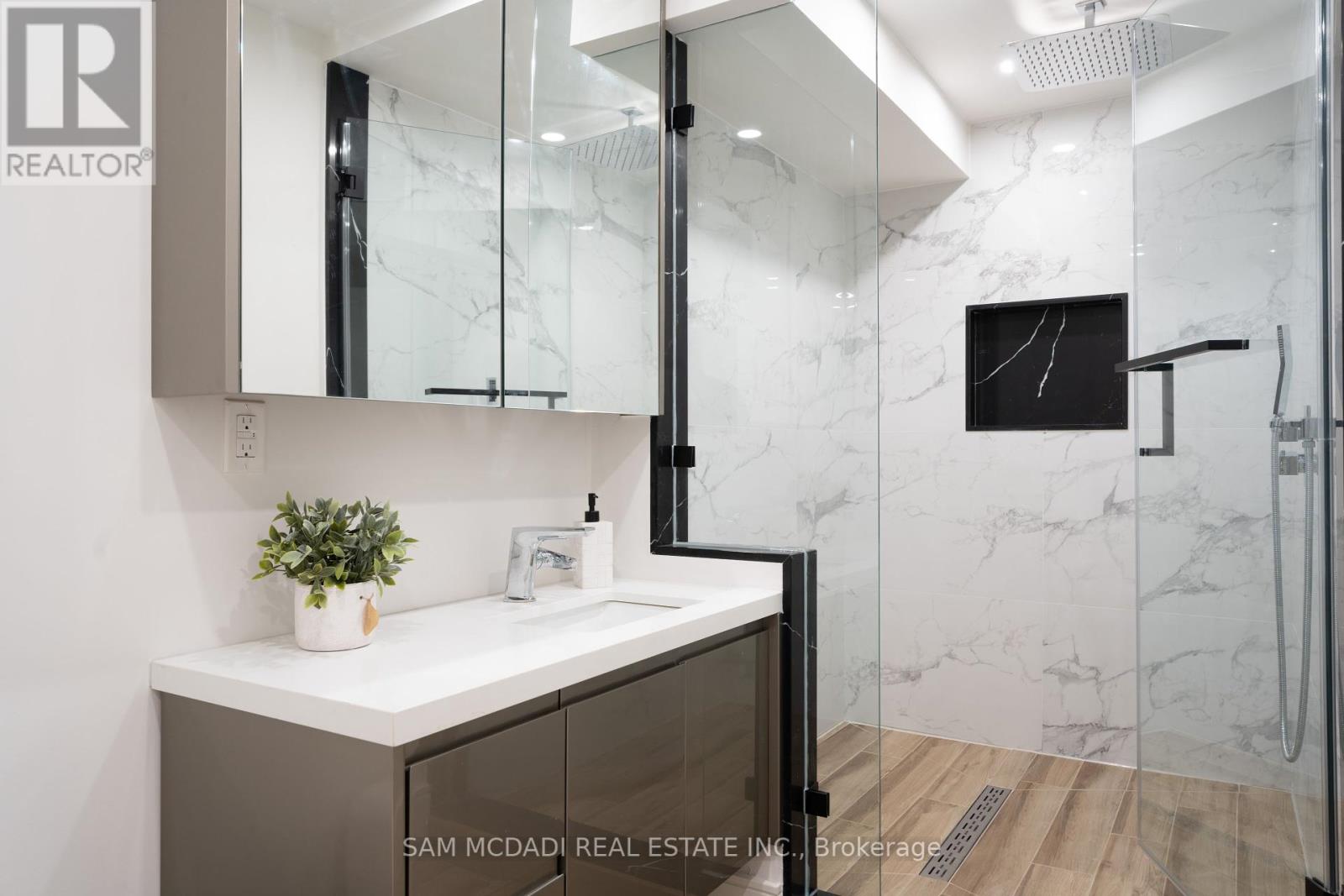 40 Sixth Street, Toronto, Ontario  M8V 3A2 - Photo 37 - W12111475