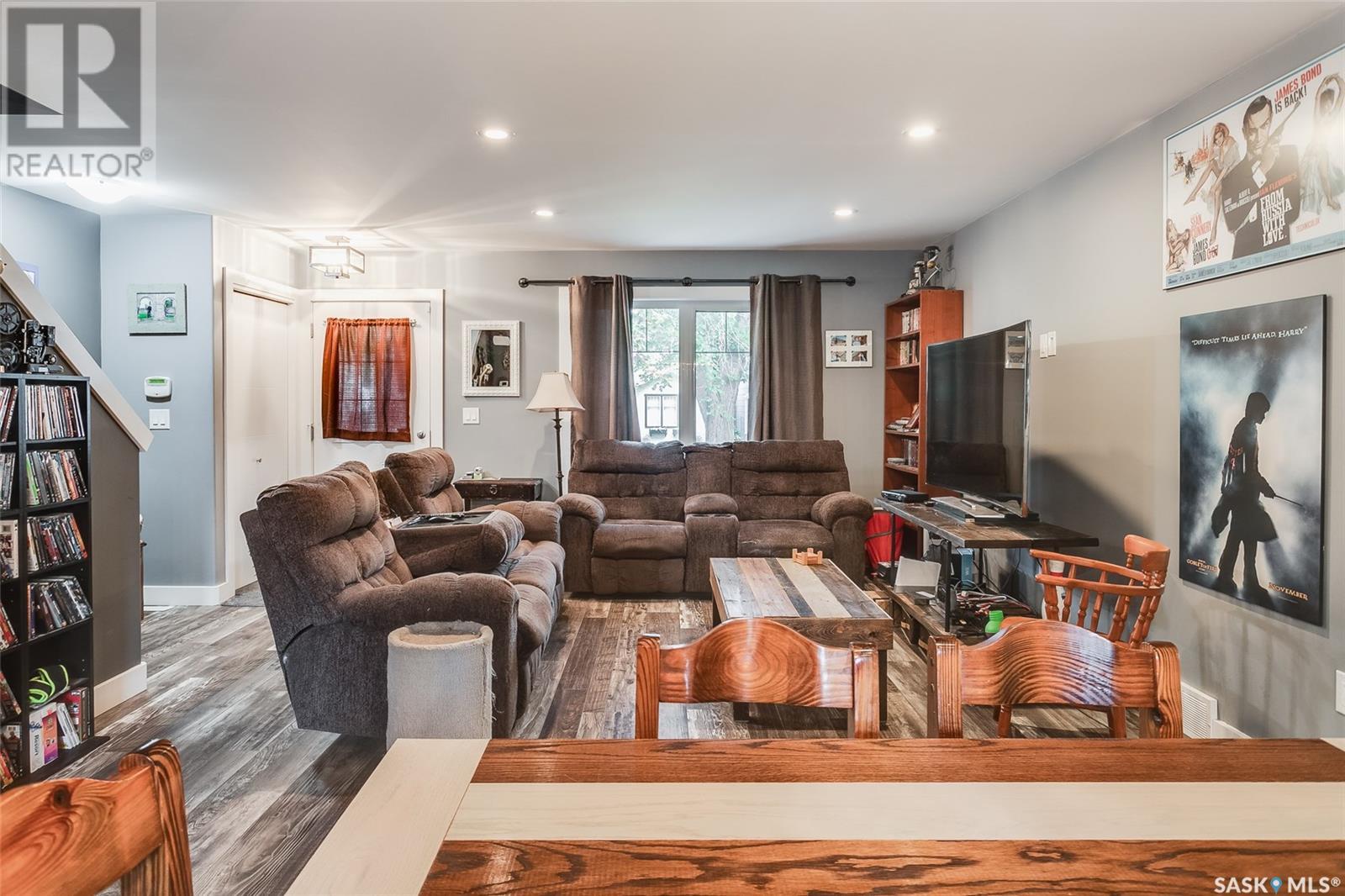 Property at 415 G AVENUE S image 5