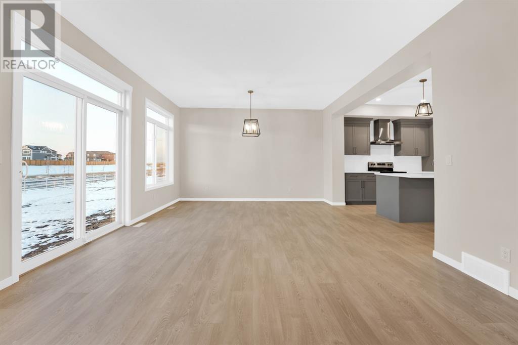 Property at 309 Corner Glen Way NE image 3