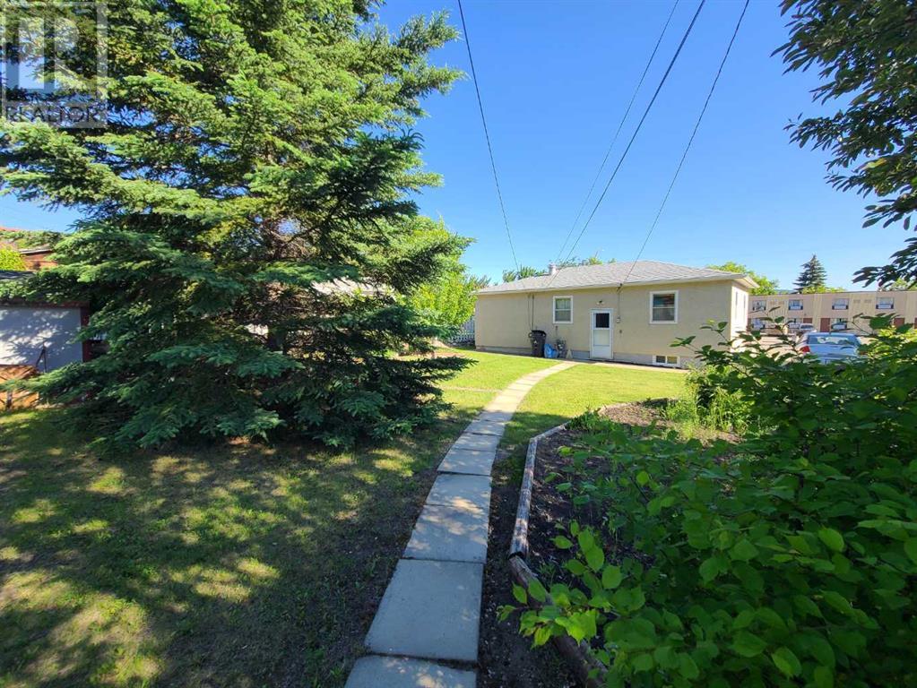 Property at 9814 95 Avenue image 5