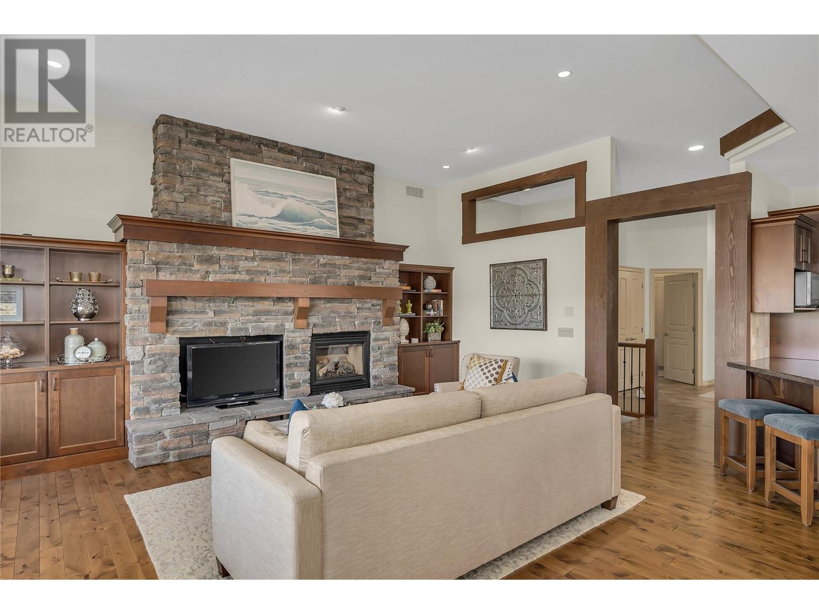 Property at 2037 Capistrano Drive image 2