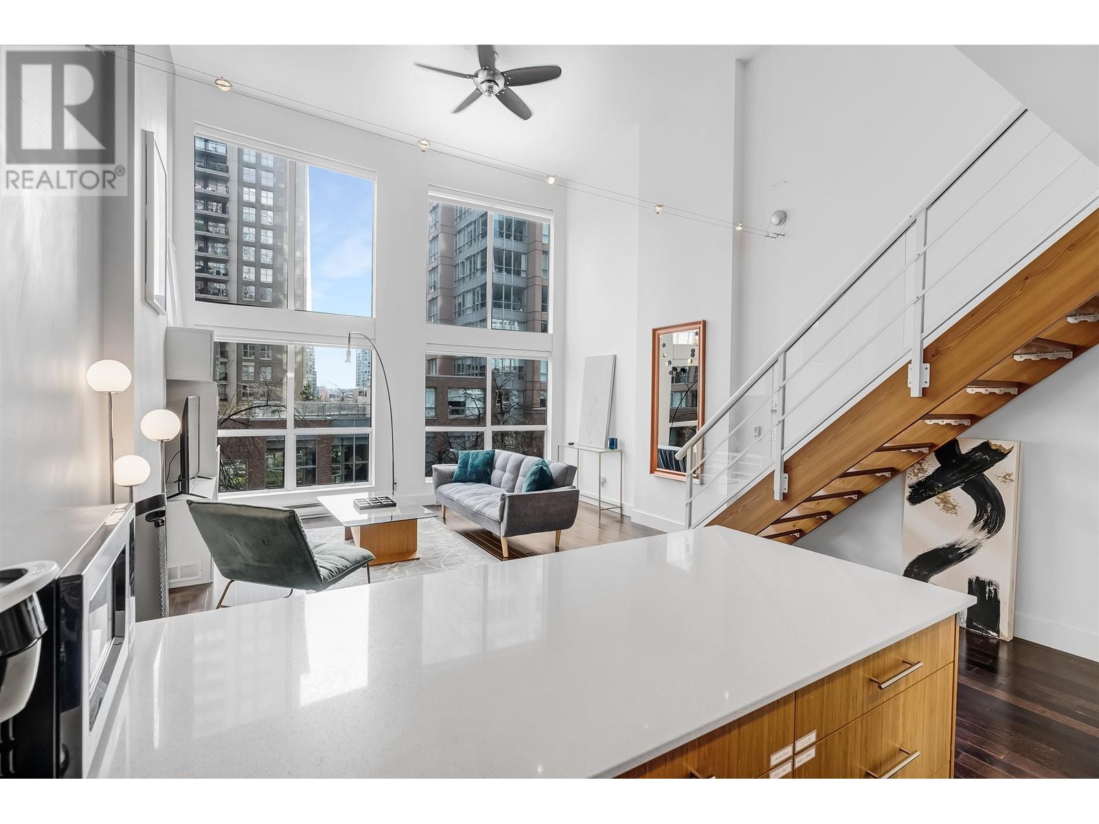 318 933 Seymour Street, Vancouver, British Columbia  V6B 6L6 - Photo 11 - R2996041