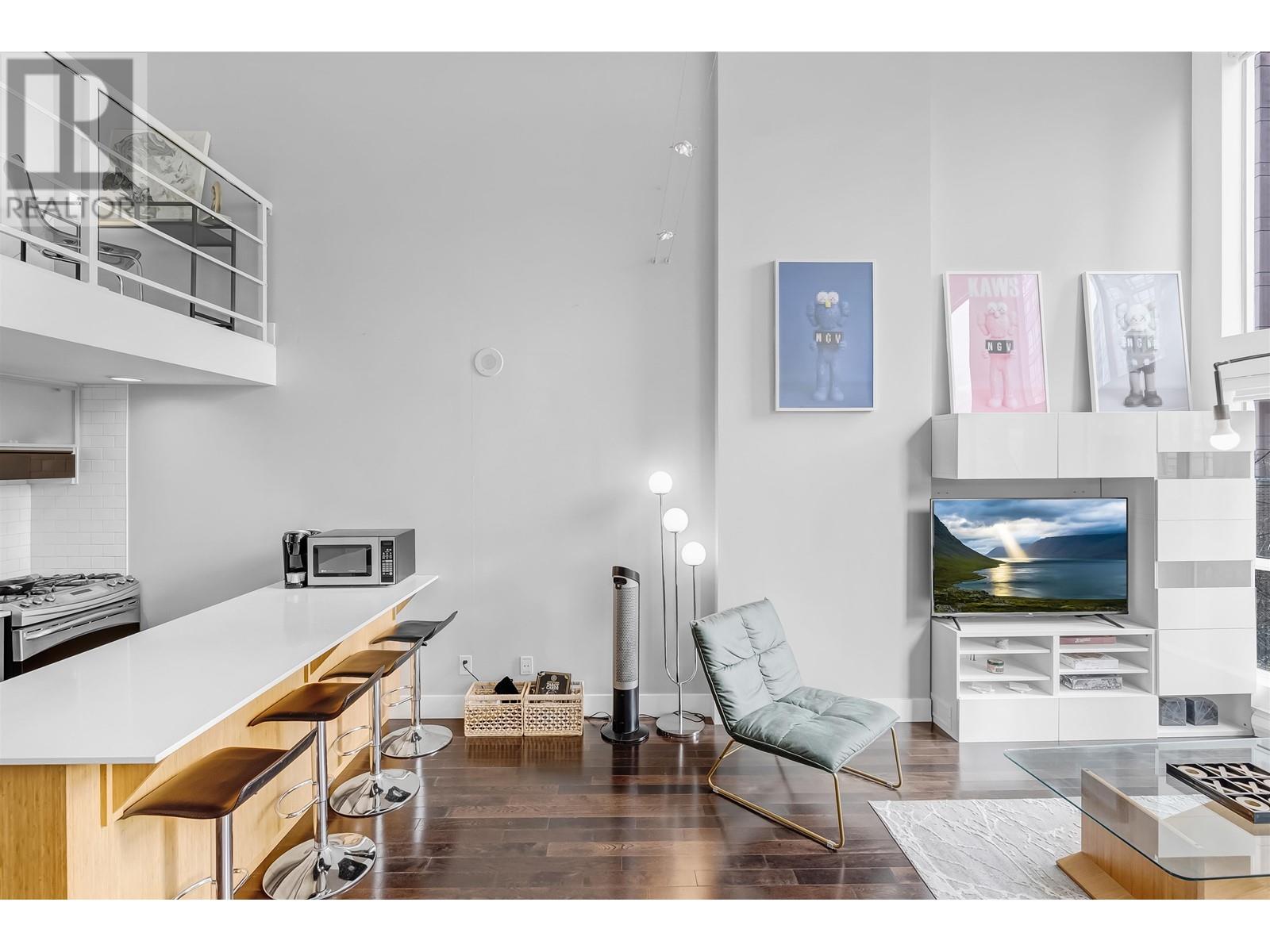 318 933 Seymour Street, Vancouver, British Columbia  V6B 6L6 - Photo 6 - R2996041