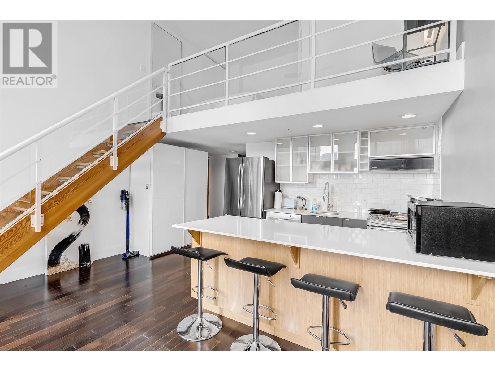 318 933 Seymour Street, Vancouver, British Columbia  V6B 6L6 - Photo 8 - R2996041