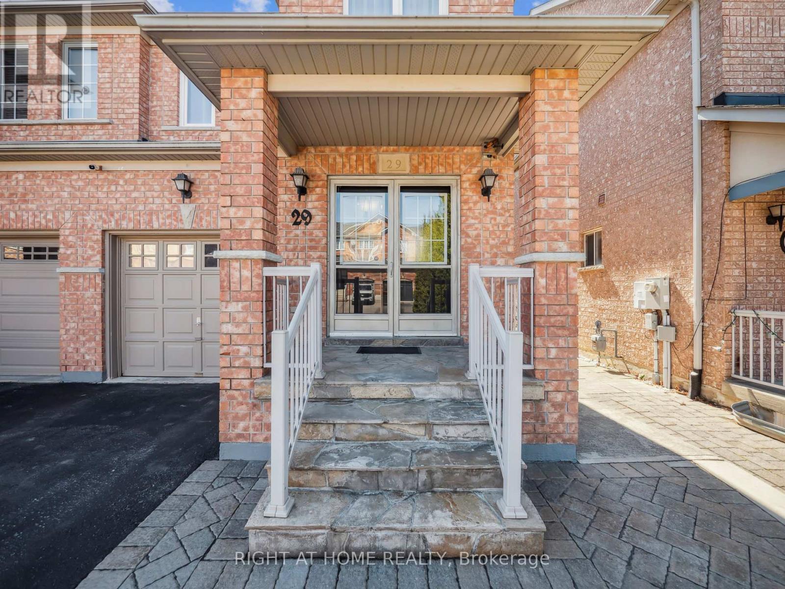29 Neuchatel Avenue, Vaughan, Ontario  L4H 2Y2 - Photo 43 - N12068251