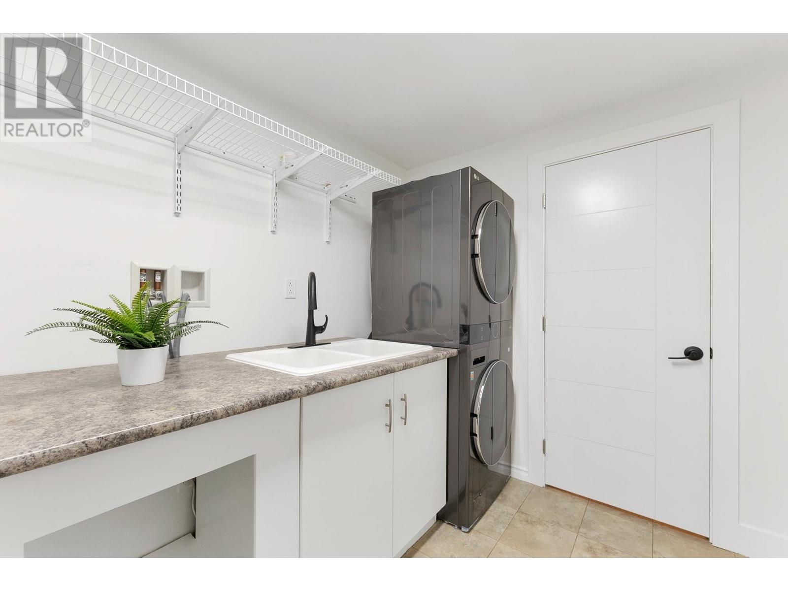1163 Fraserview Street, Port Coquitlam, British Columbia  V3C 5H2 - Photo 37 - R2996026