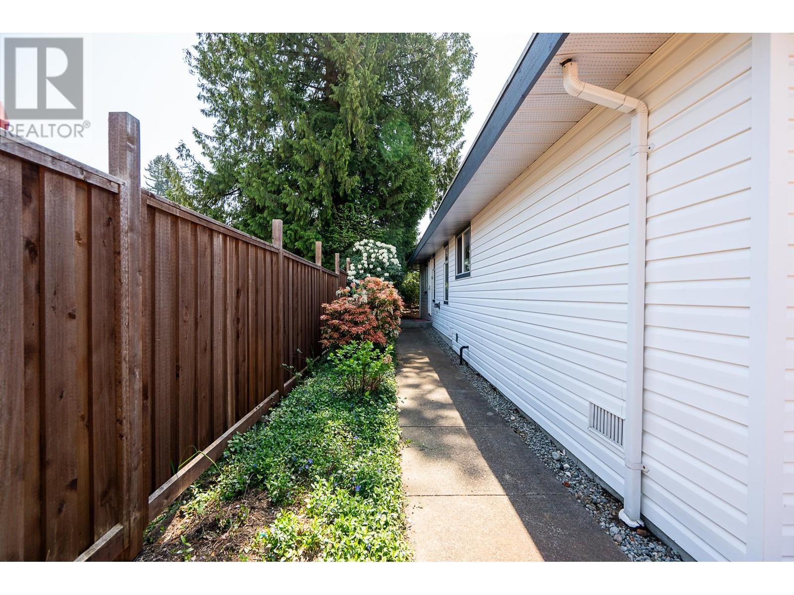 12320 206 Street, Maple Ridge, British Columbia  V2X 0M6 - Photo 32 - R2996042