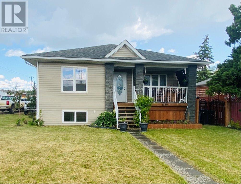 1620 108 Avenue, Dawson Creek by Jessica Kulla Personal Real Estate Corp 1620 108 Avenue, Dawson Creek