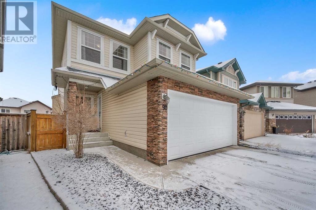 Property at 90 Panamount Plaza image 3
