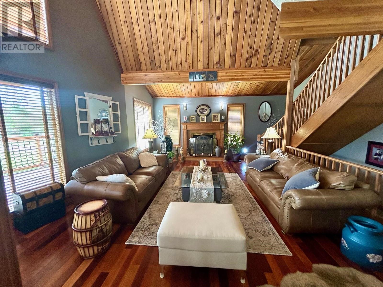 58 Radar Road, Fort Nelson - Remote, British Columbia  V0C 1R0 - Photo 4 - R2890273