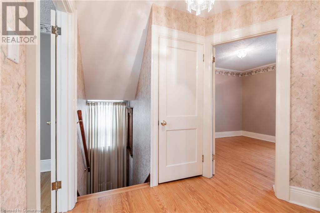151 Arkell Street, Hamilton, Ontario  L8S 1N9 - Photo 12 - 40715686