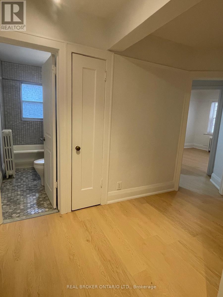 3 - 2 Broadway Avenue, Toronto, Ontario  M4P 1T4 - Photo 11 - C12111509