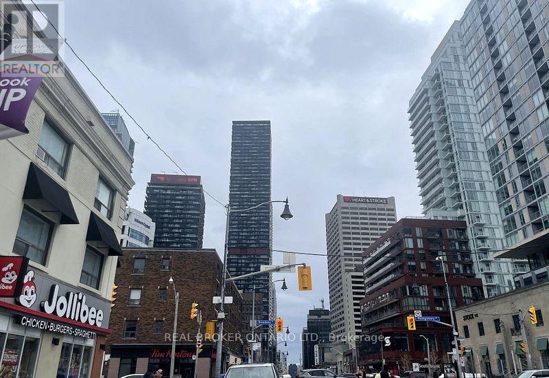 3 - 2 Broadway Avenue, Toronto, Ontario  M4P 1T4 - Photo 2 - C12111509