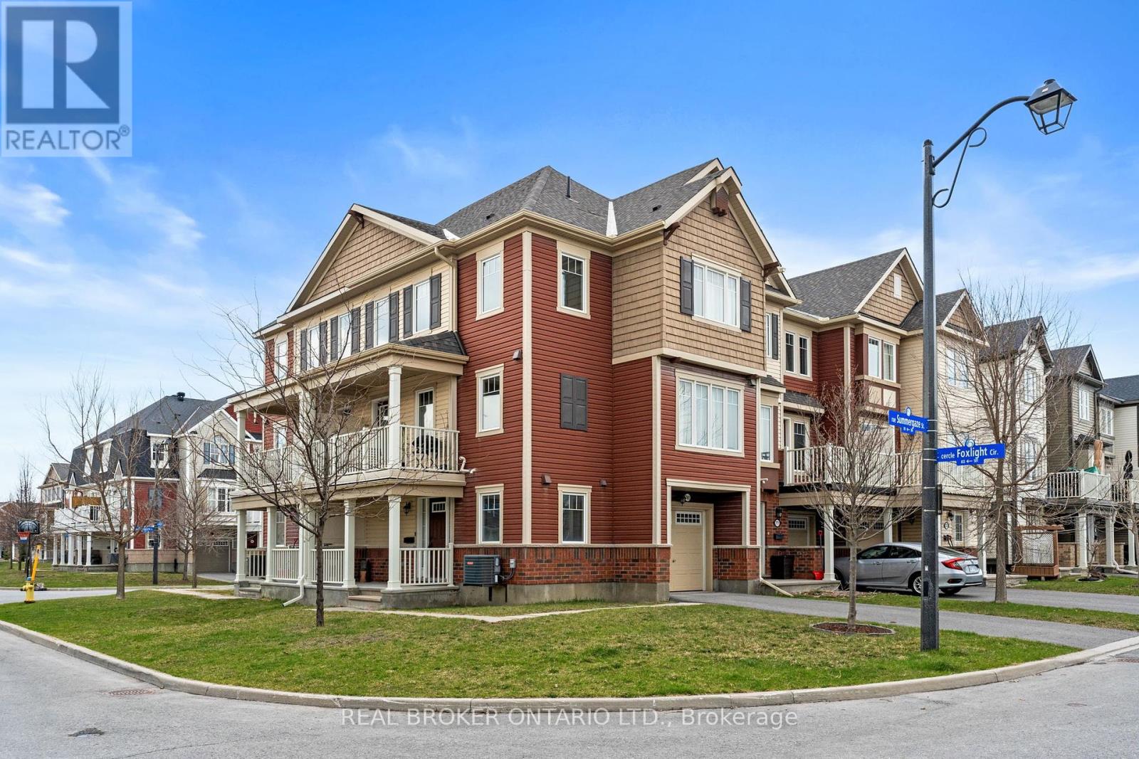 Property at 769 SUMMERGAZE STREET image 1