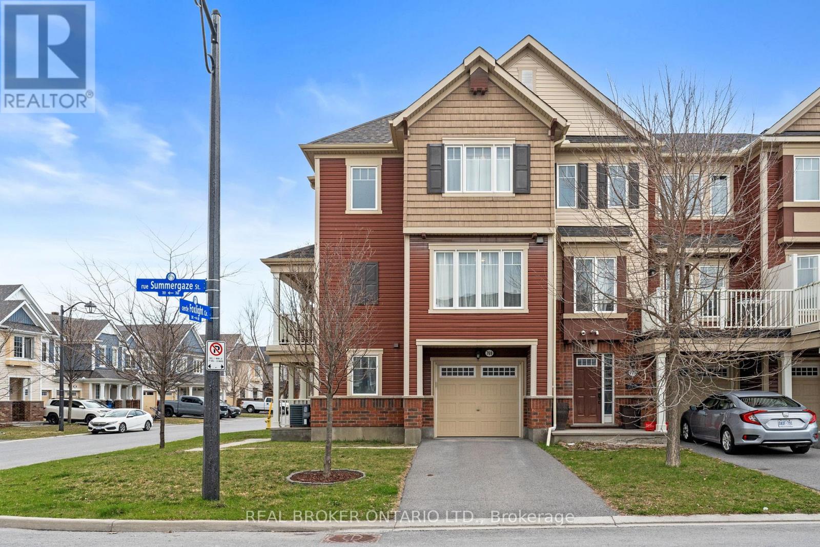 Property at 769 SUMMERGAZE STREET image 2