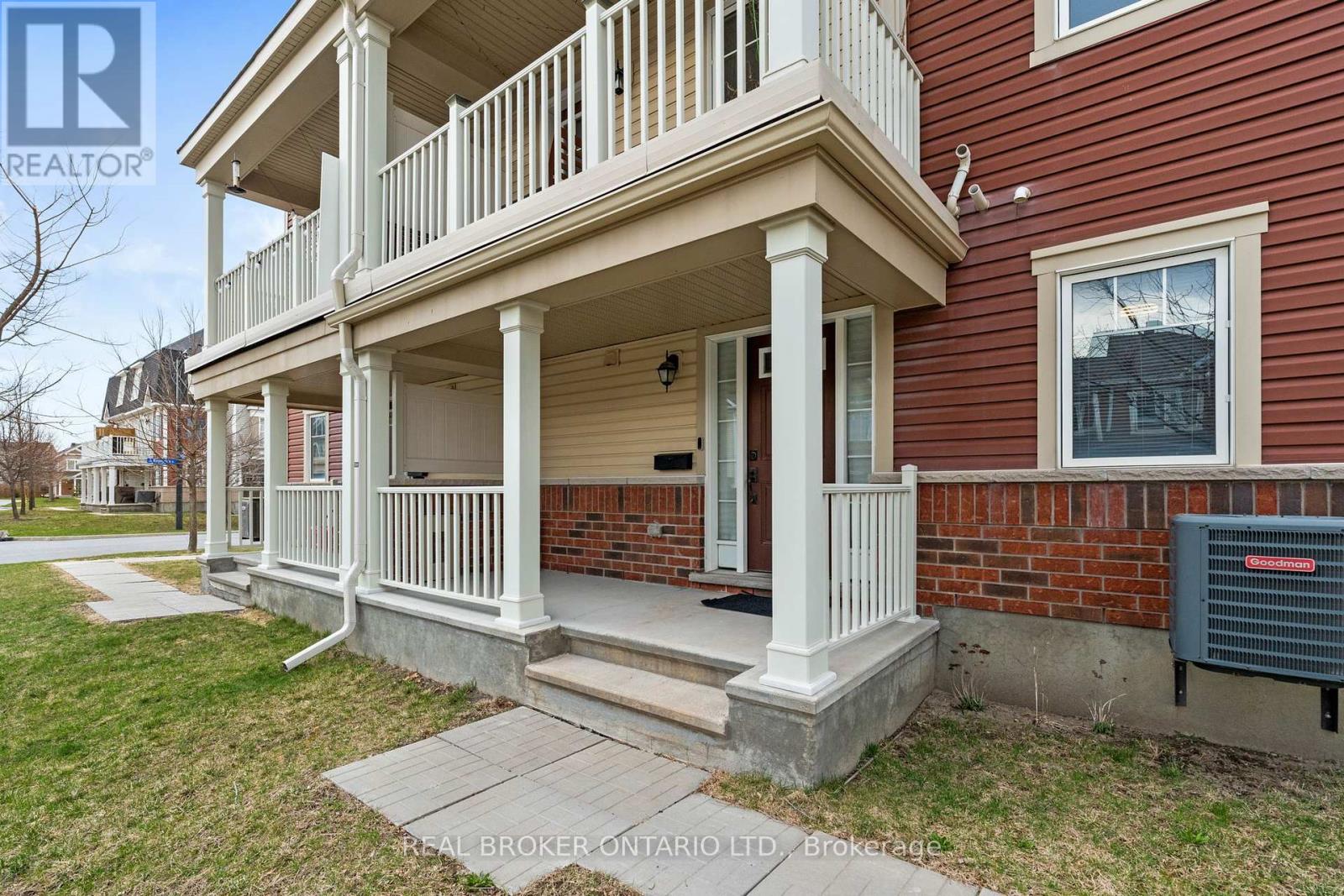 Property at 769 SUMMERGAZE STREET image 4