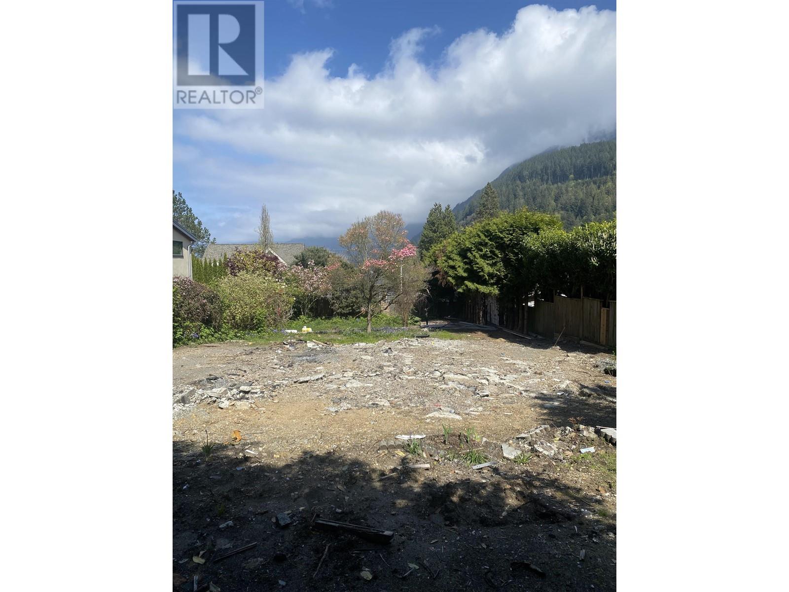 6431 Chatham Street, West Vancouver, British Columbia  V7W 2E4 - Photo 4 - R2992856