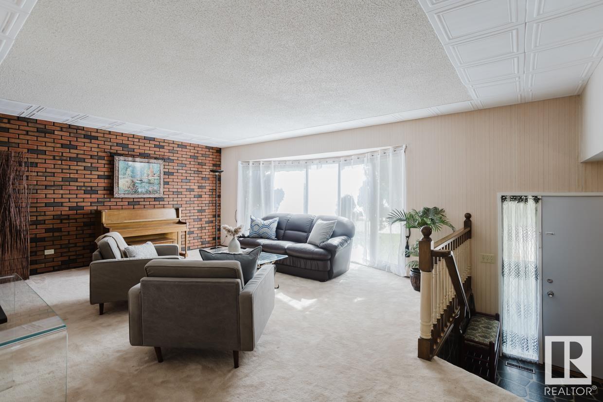 7404 41 Av Nw, Edmonton, Alberta  T6K 0W6 - Photo 6 - E4433340
