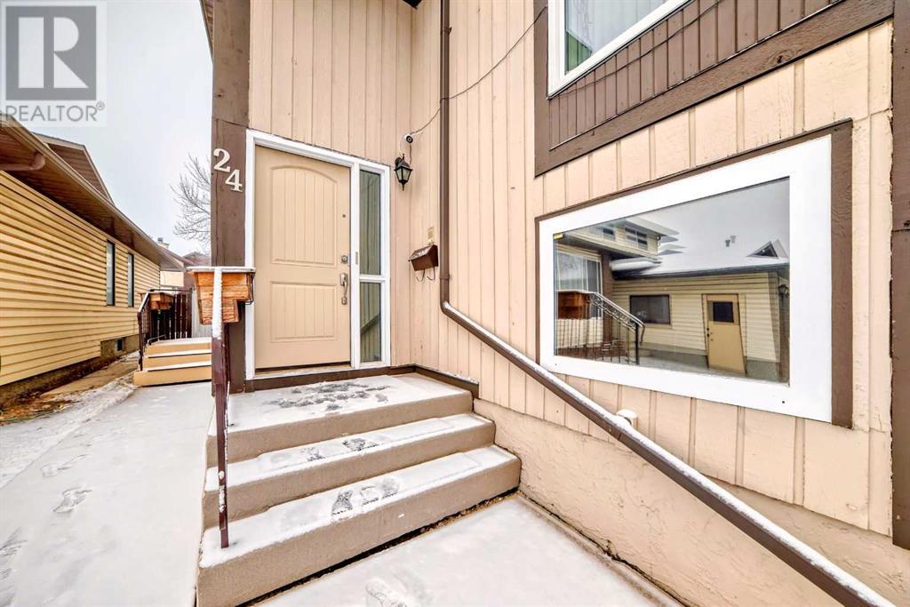 Property at 24 Whiteram Gate NE image 4