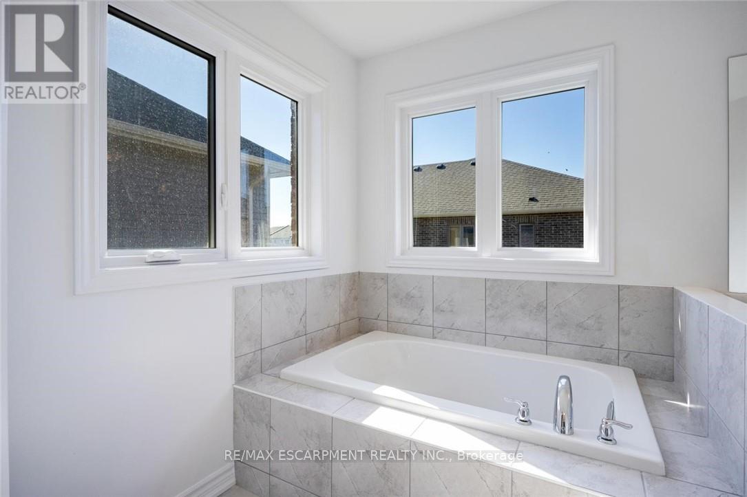 4 Corbett Street, Southgate, Ontario  N0C 1B0 - Photo 16 - X12111513