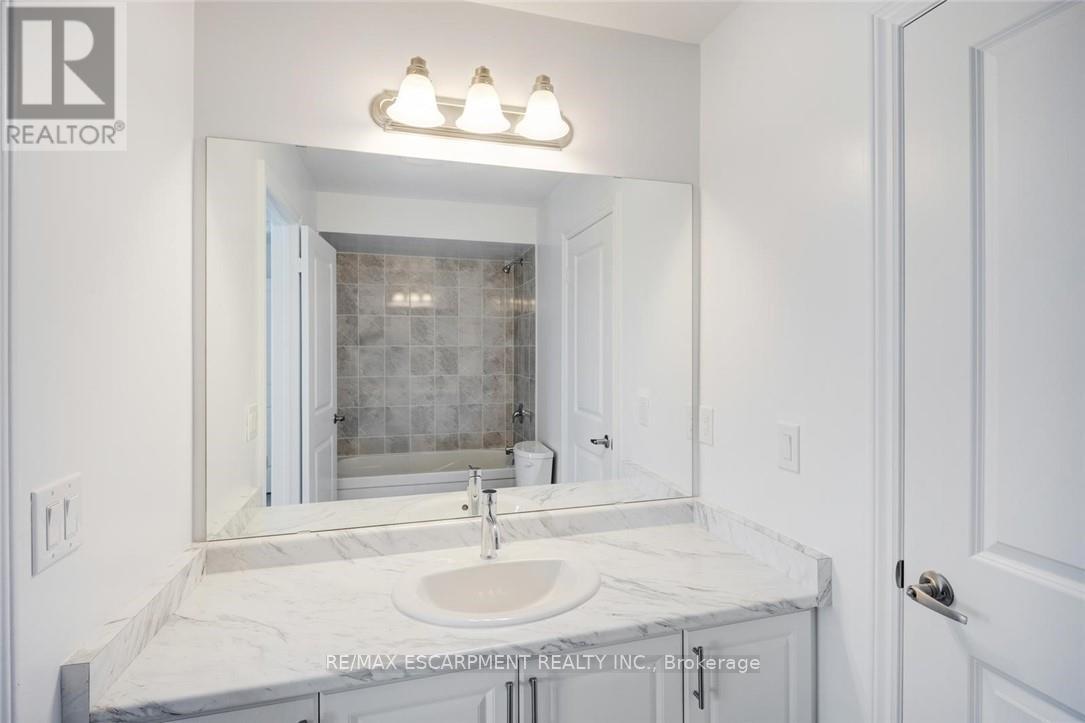 4 Corbett Street, Southgate, Ontario  N0C 1B0 - Photo 39 - X12111513