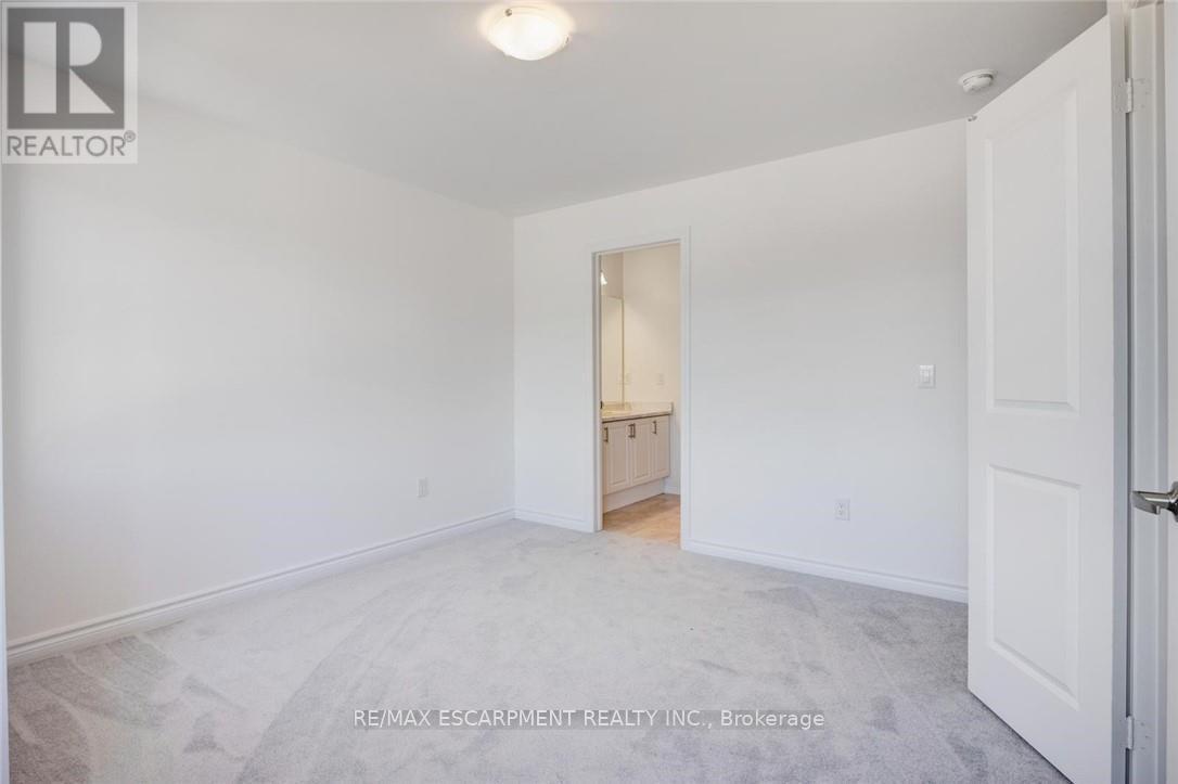 4 Corbett Street, Southgate, Ontario  N0C 1B0 - Photo 40 - X12111513