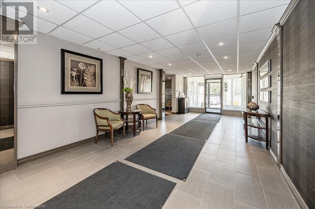 Property at 35 GREEN VALLEY Drive Unit# 711 image 5
